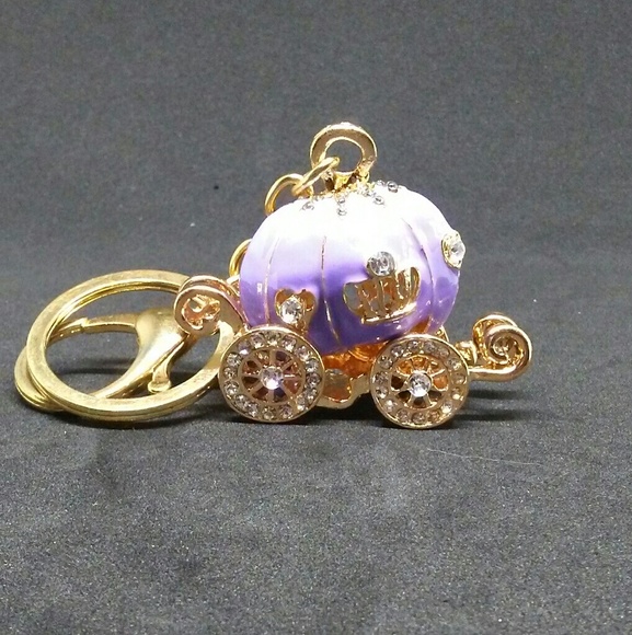 Adorable Carriage Handbag Charm / Keychain - Picture 6 of 7